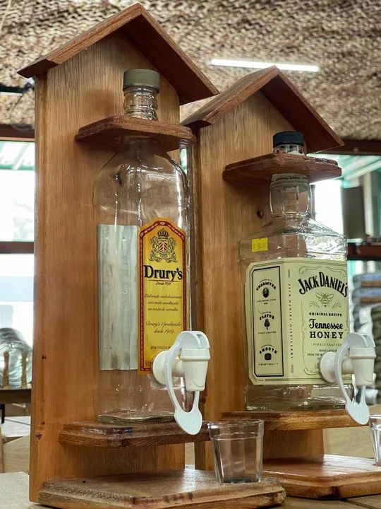Dispensador de Bebidas em Madeira