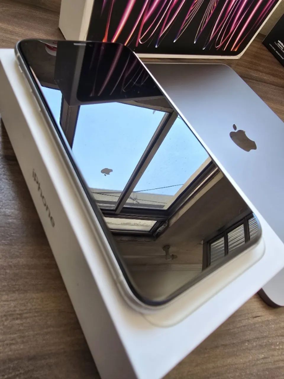 Apple Iphone 11 64GB Seminovo com Caixa e Acessórios - Foto 2