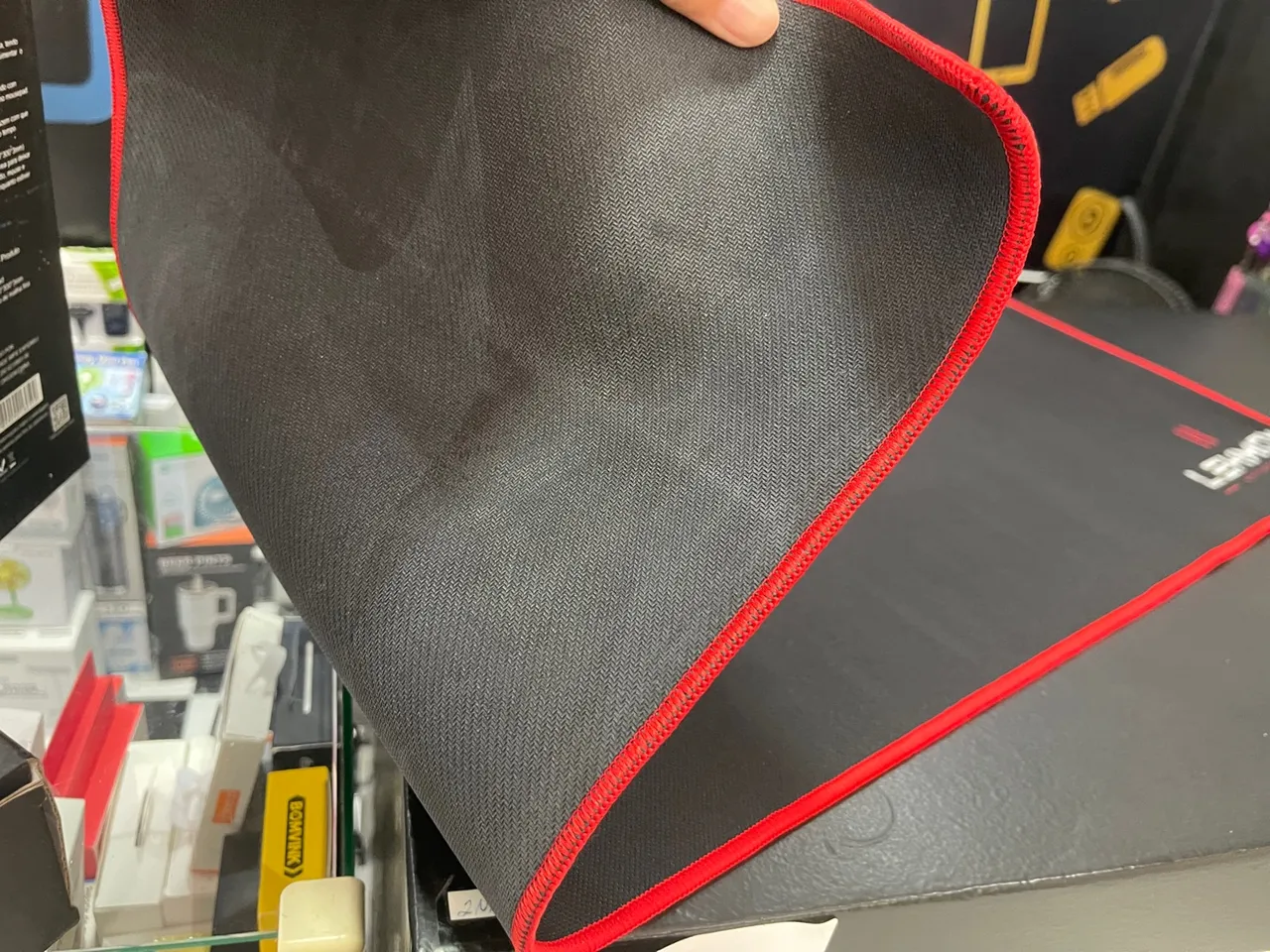 Mouse Pad Gamer Lehmox com Borda Vermelha