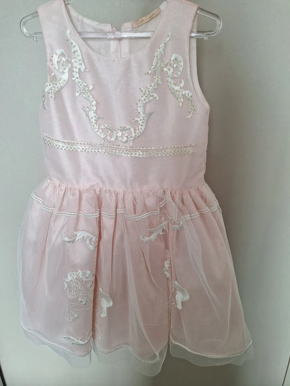 Vestido Infantil Rosa com Detalhes em Renda
