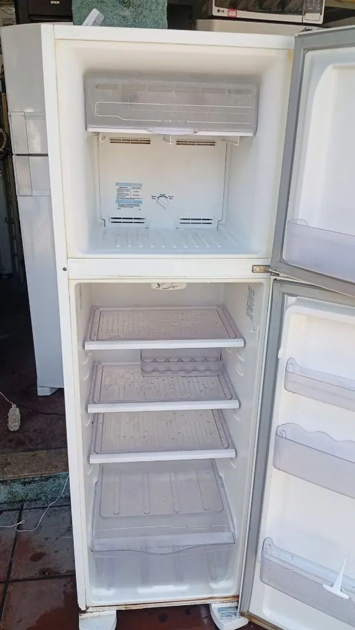 Geladeira Eletrolux  - Foto 4