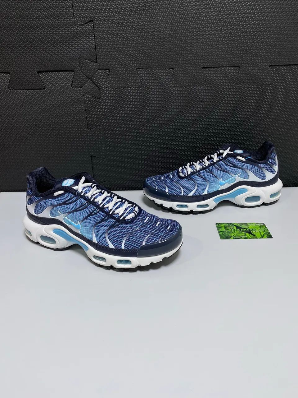 Nike Air Max Plus 'Dark Obsidian White Black'