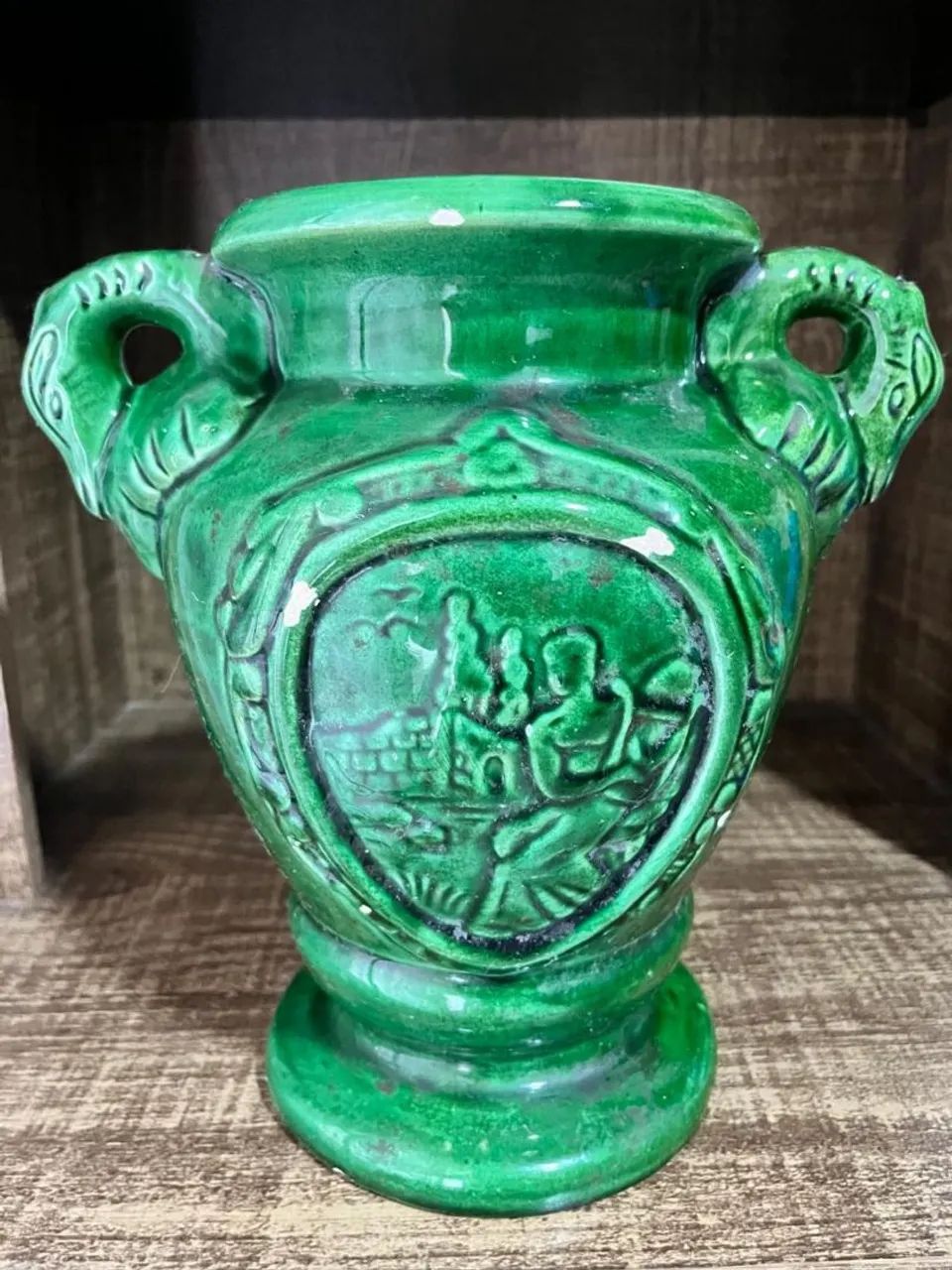 Vaso de antiguidade, relíquia. 