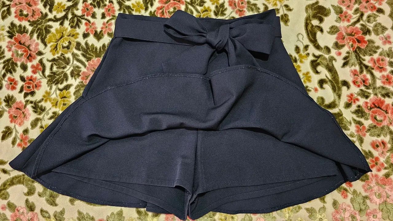 Saia zara/shorts preta P/m - Foto 4