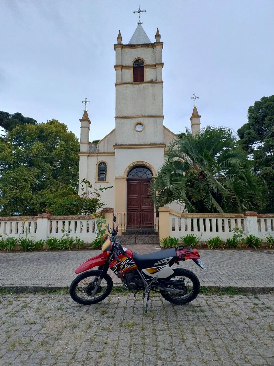 XR 200 - Troco por moto ou carro até 18 k