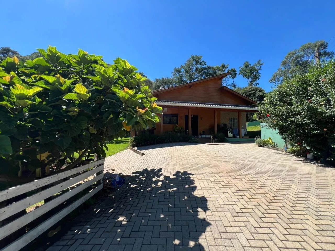 CHÁCARA COM 33.000m² À VENDA
