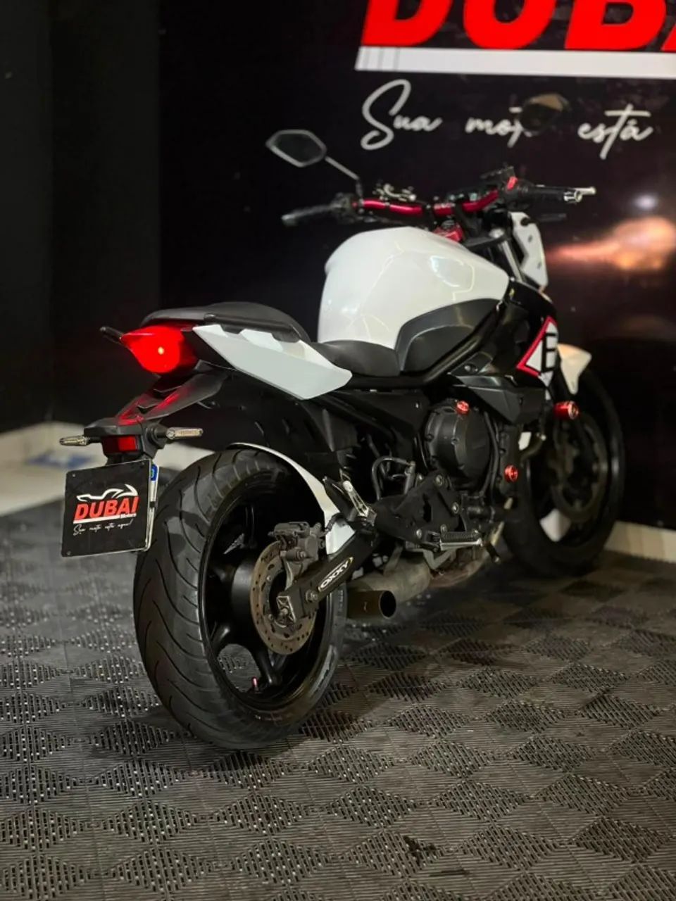 YAMAHA XJ6N 2015  - Foto 4