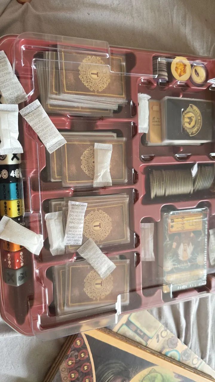 Jogo de tabuleiro Trickerion Big Box - Foto 2