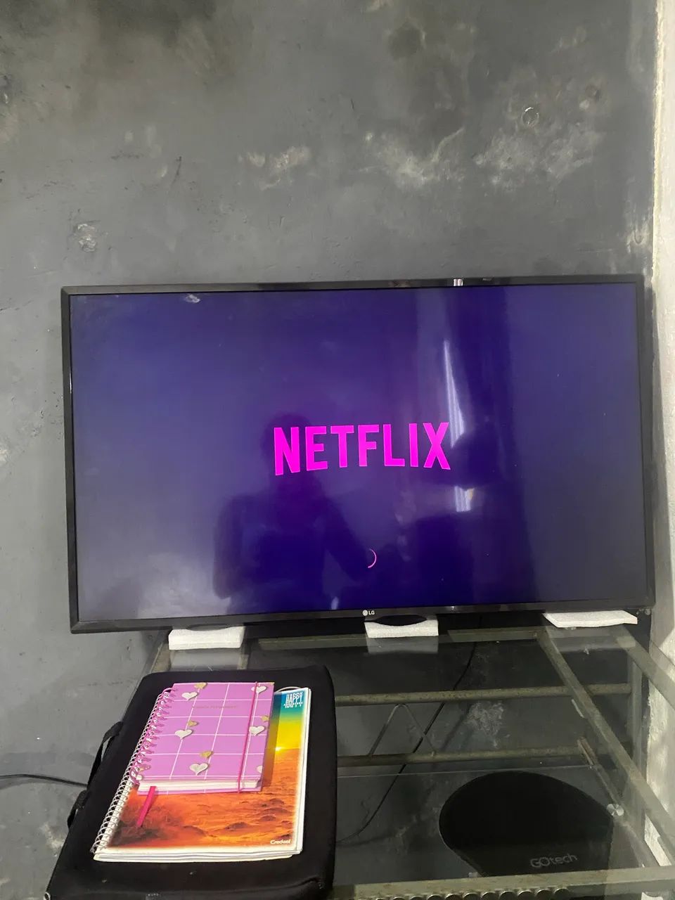Smart TV LG 43? Full HD - Funcionando com detalhes - Foto 2