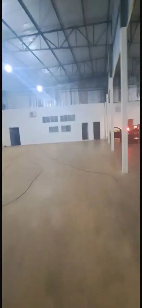 ALUGA-SE  GALPÃO COMERCIAL com 350m2 | PARQUE ALVORADA I - Foto 3