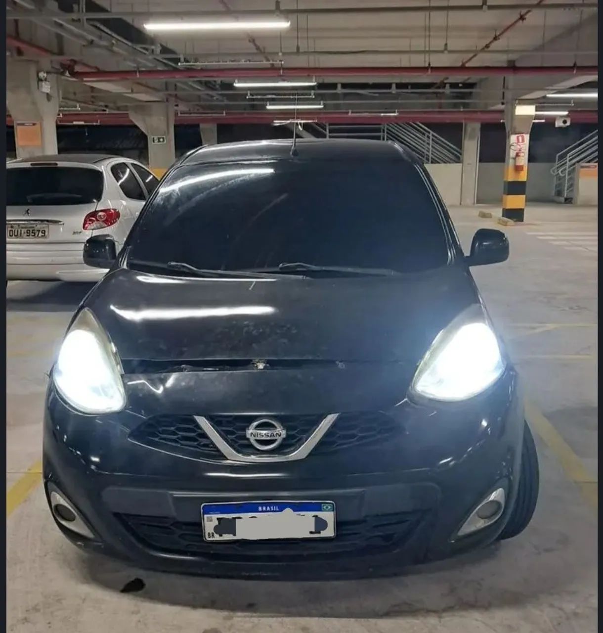 Nissan March 2016