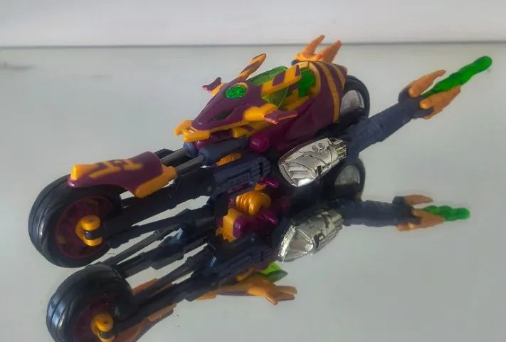 Figure Transformers Beast Machines Thrust Deluxe completo com card e manual, Hasbro - Foto 2