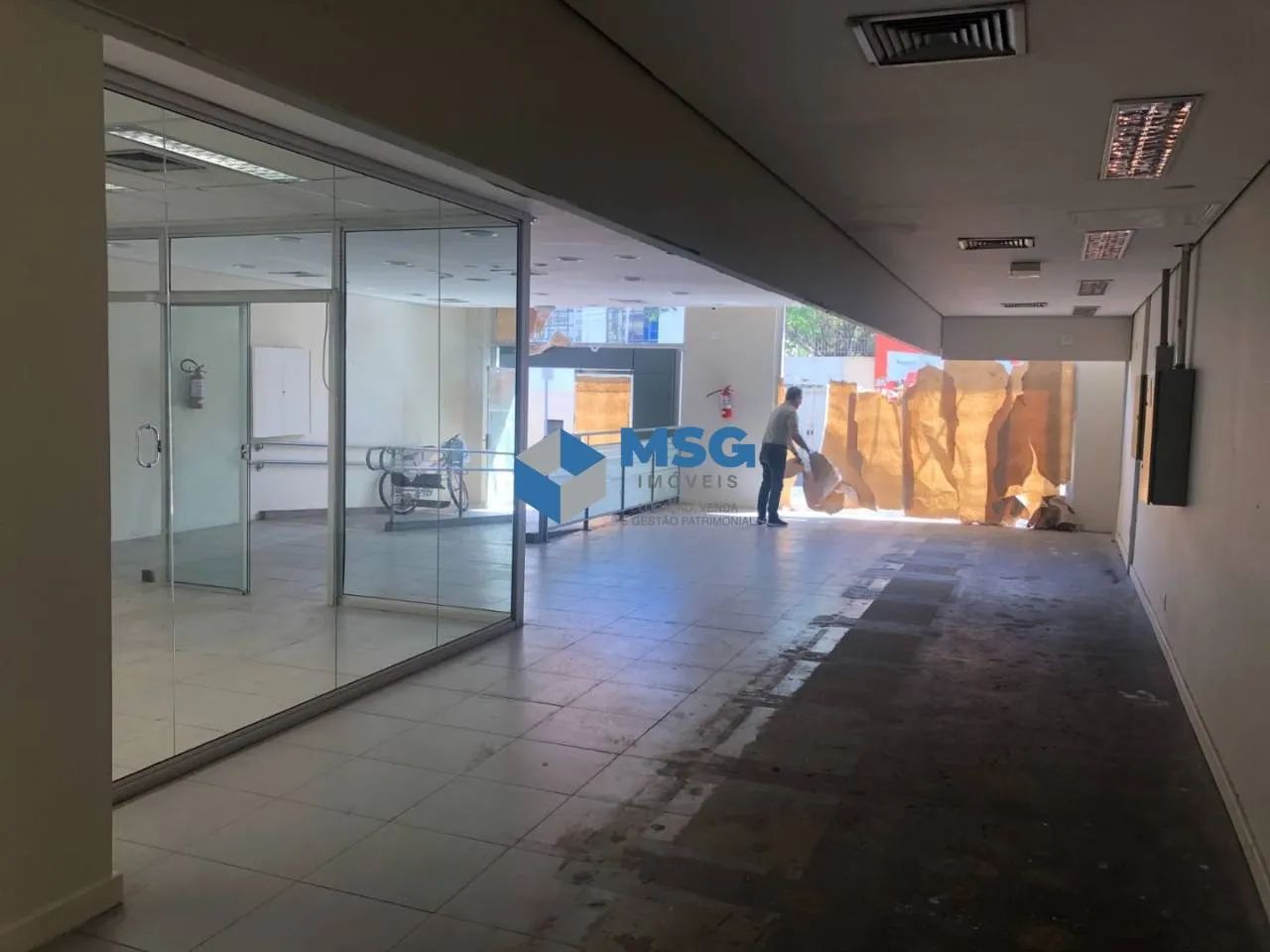Espaço Comercial de 600m² | 510m² de Térreo + Mezanino e Estrutura Completa - Foto 5