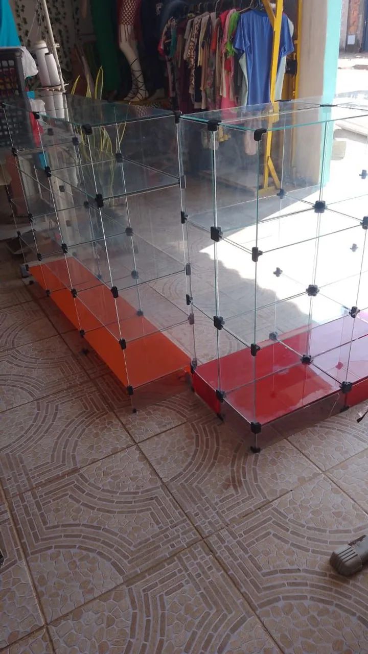 Vitrines expositores para sua loja ! Semi novas  - Foto 2