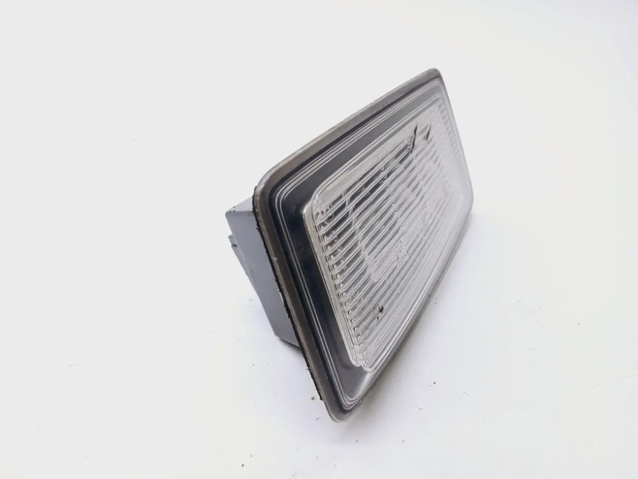 Luz Cortesia Direita Porta Malas Audi A1 1.4 Tfsi 2011 2012  - Foto 3
