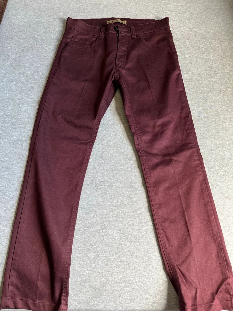 Calça vermelha vinho (Slim) - Tam. 38