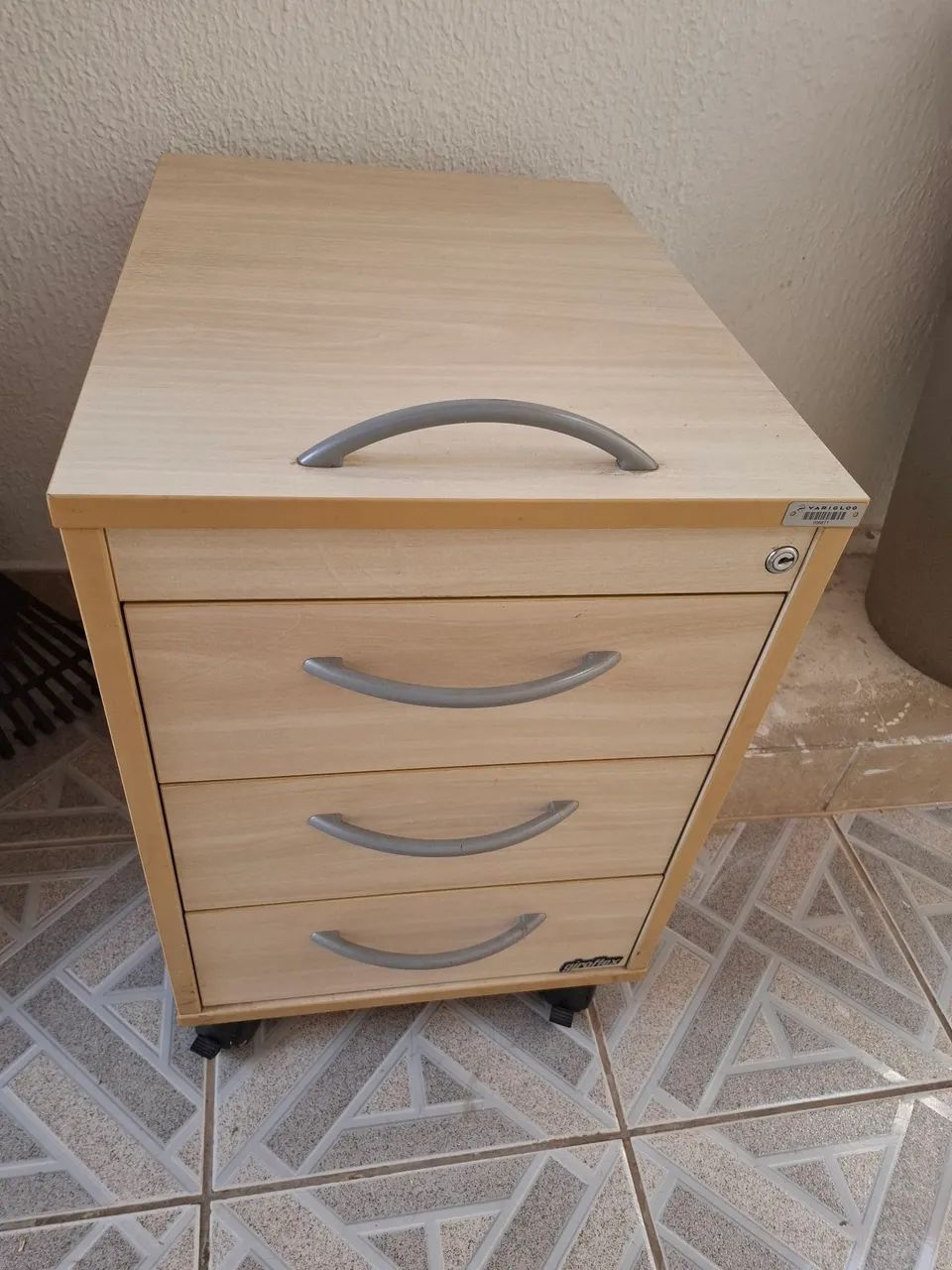 Gaveteiro MDF marca Giroflex 