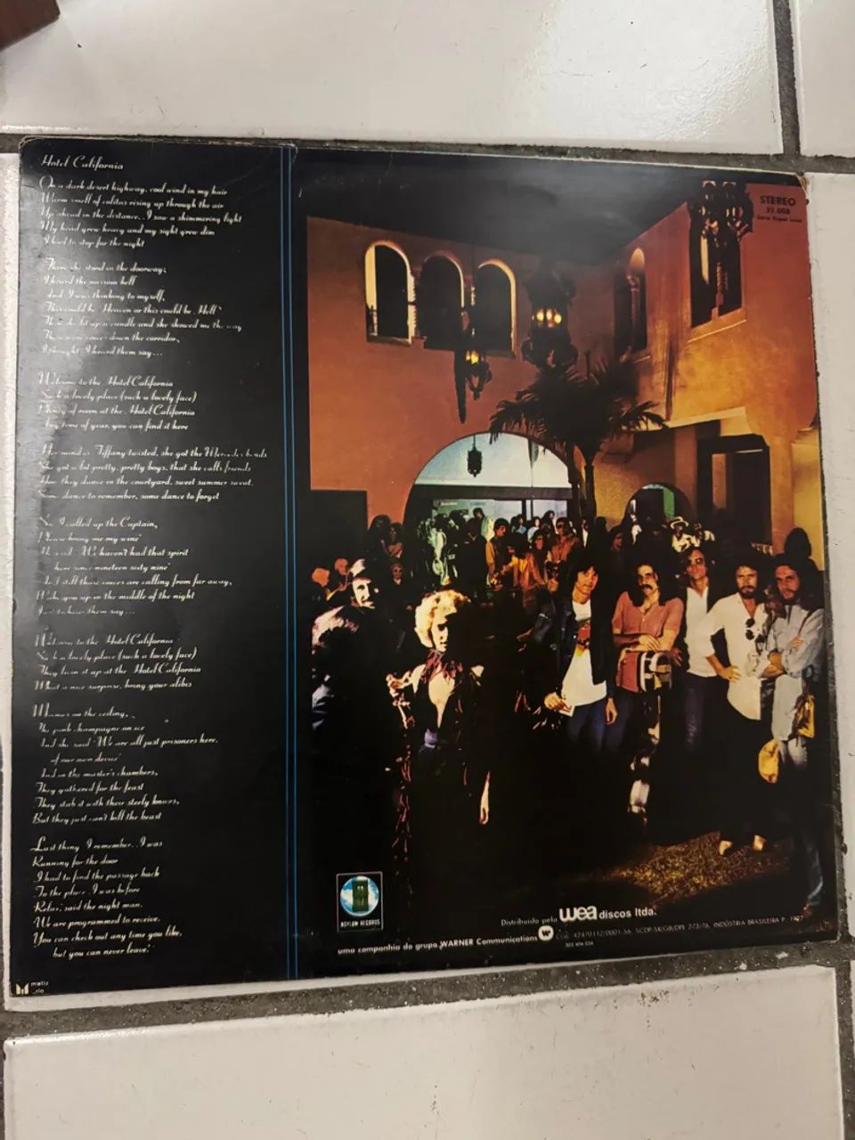 Disco vinil Hotel California (1976) dos Eagles  - Foto 2