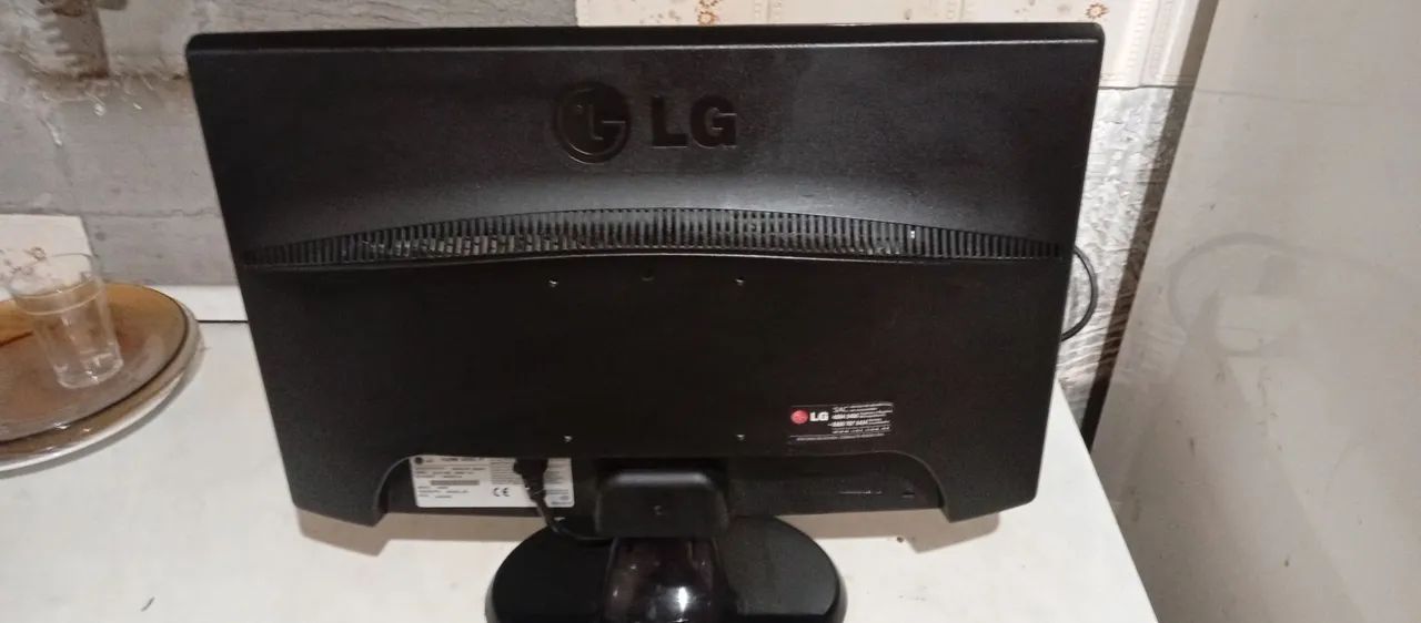 Monitor LG 20 polegadas fraton - Foto 5
