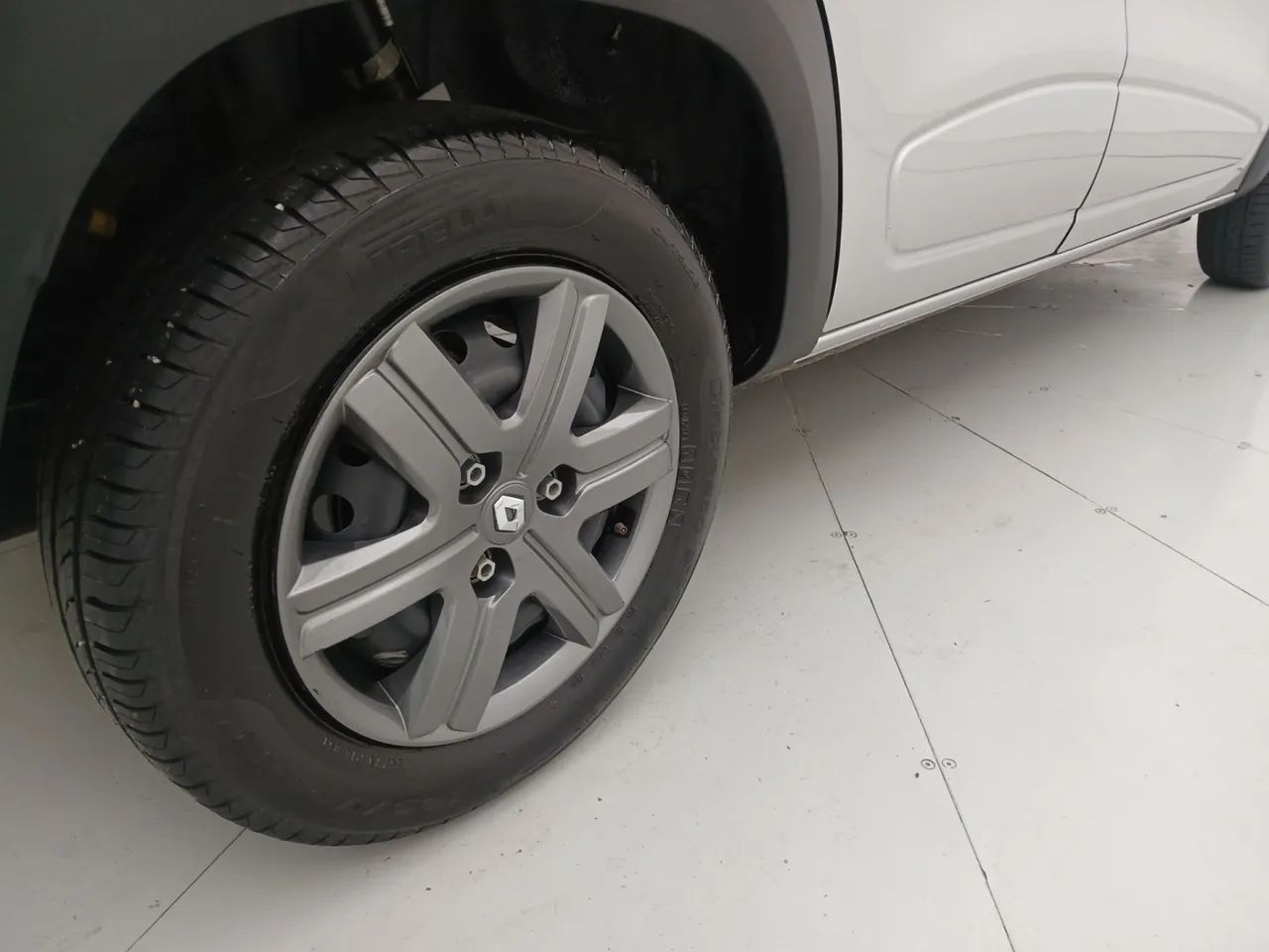 Renault Kwid 1.0 Zen, foto 14 de 18