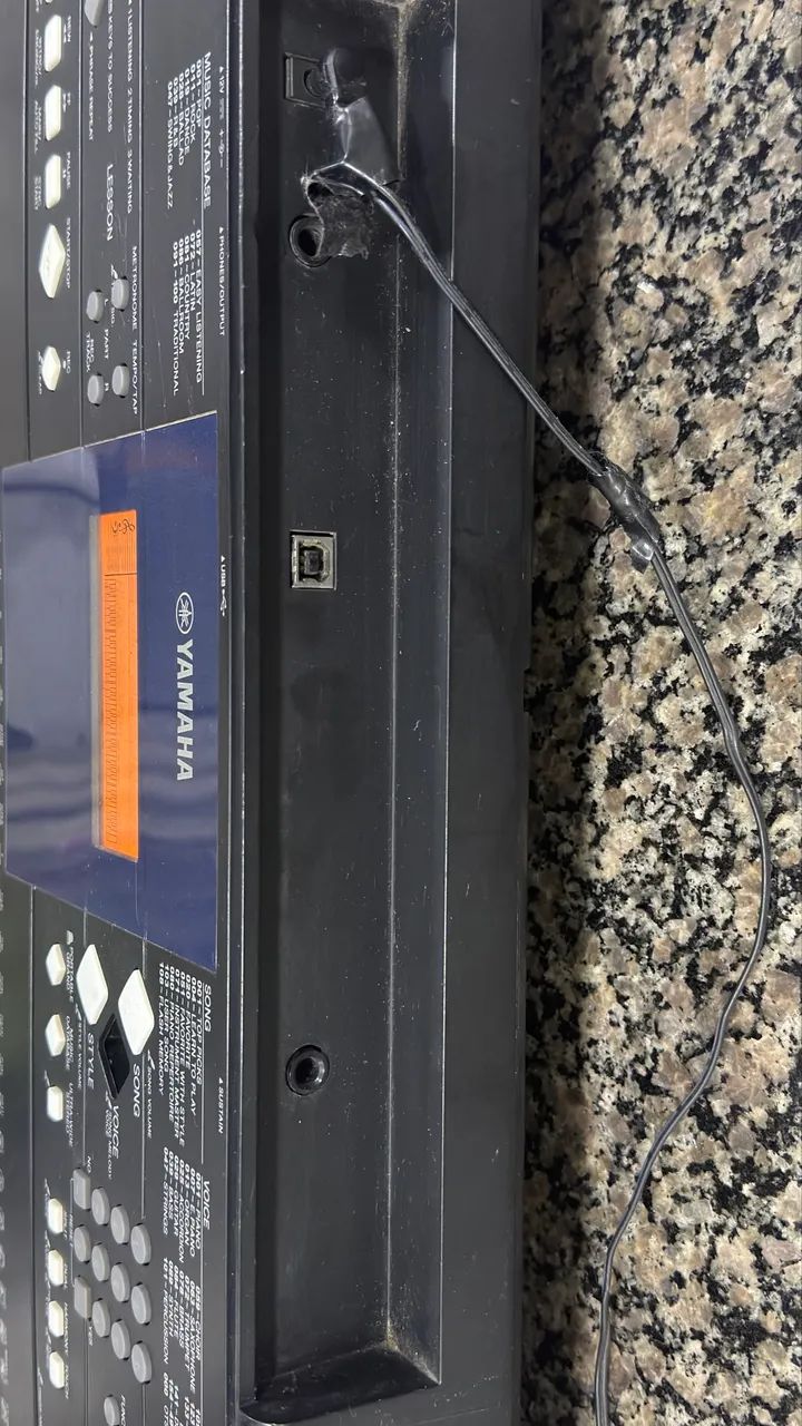 Teclado Yamaha psr e333 - Foto 3
