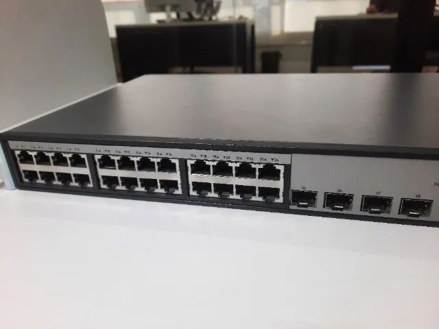 Switch HPE OfficeConnect 1920 24G (Gerenciável) - Foto 2