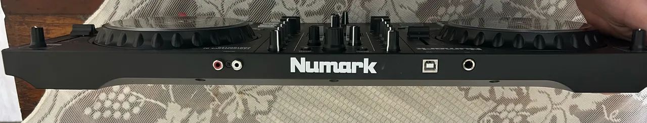 CONTROLADORA DJ NUMARK PRO FX - Foto 2