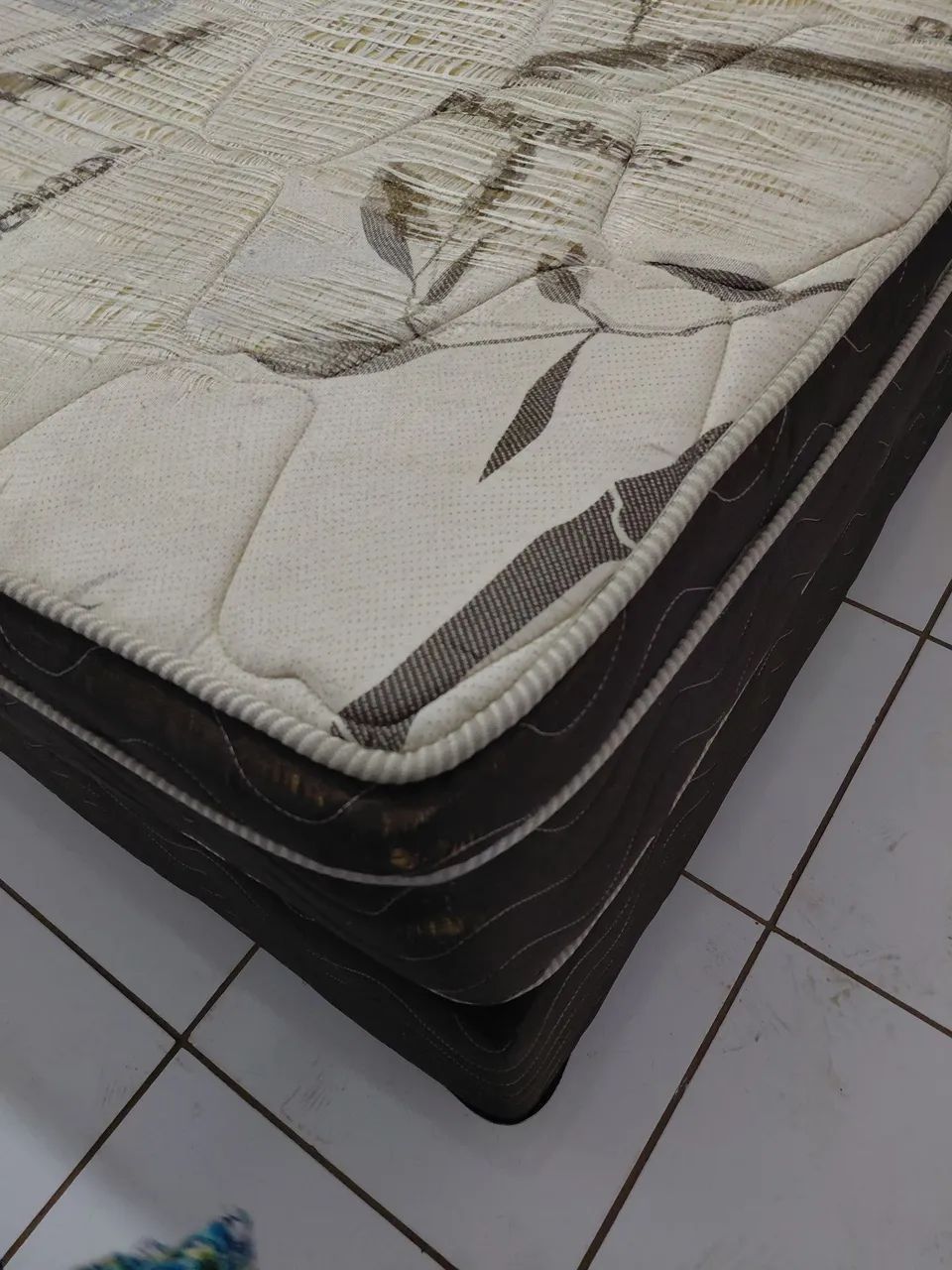 Vendo cama casal 1,58 cm - Foto 3