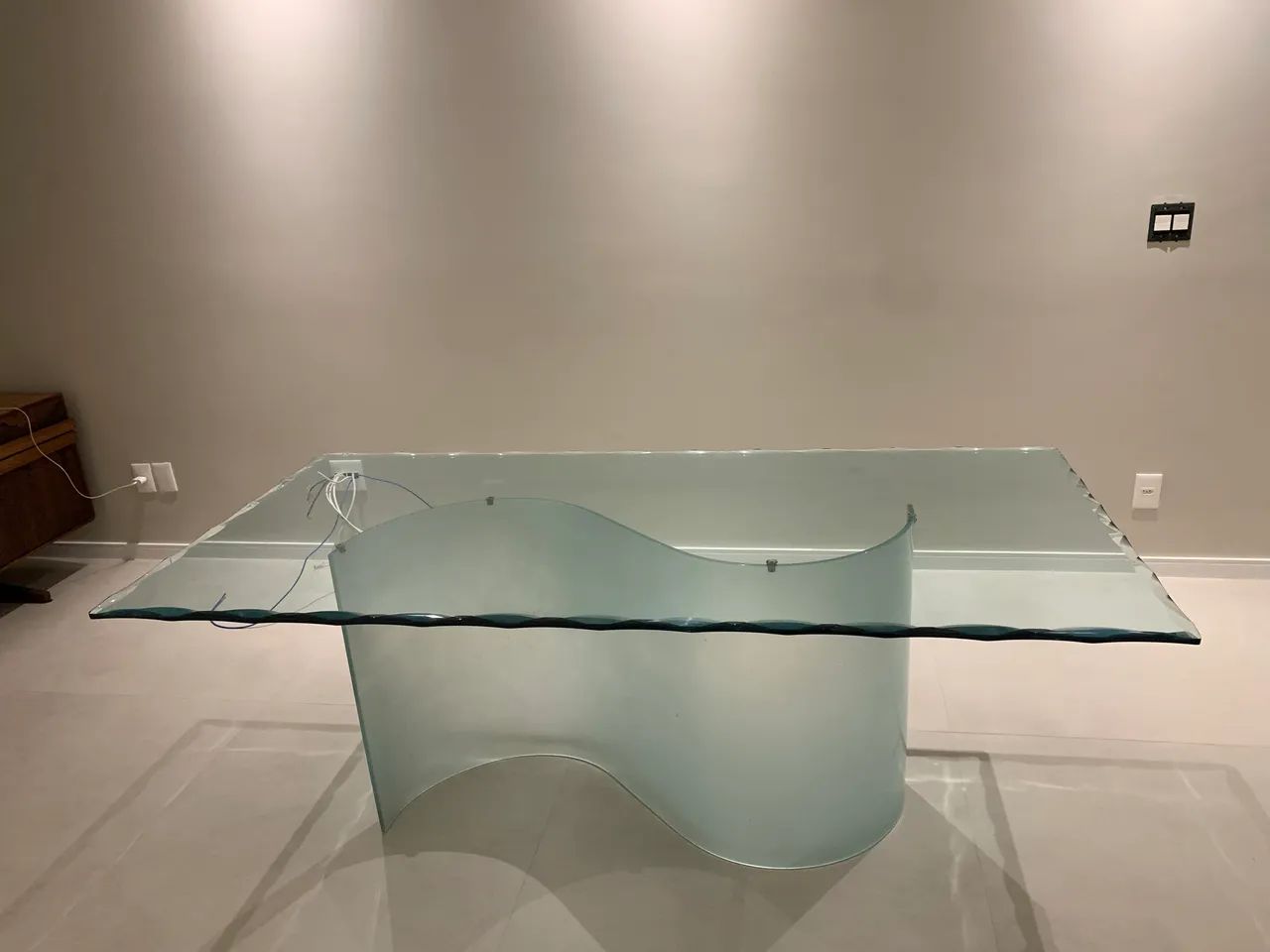 Mesa de jantar em vidro 
