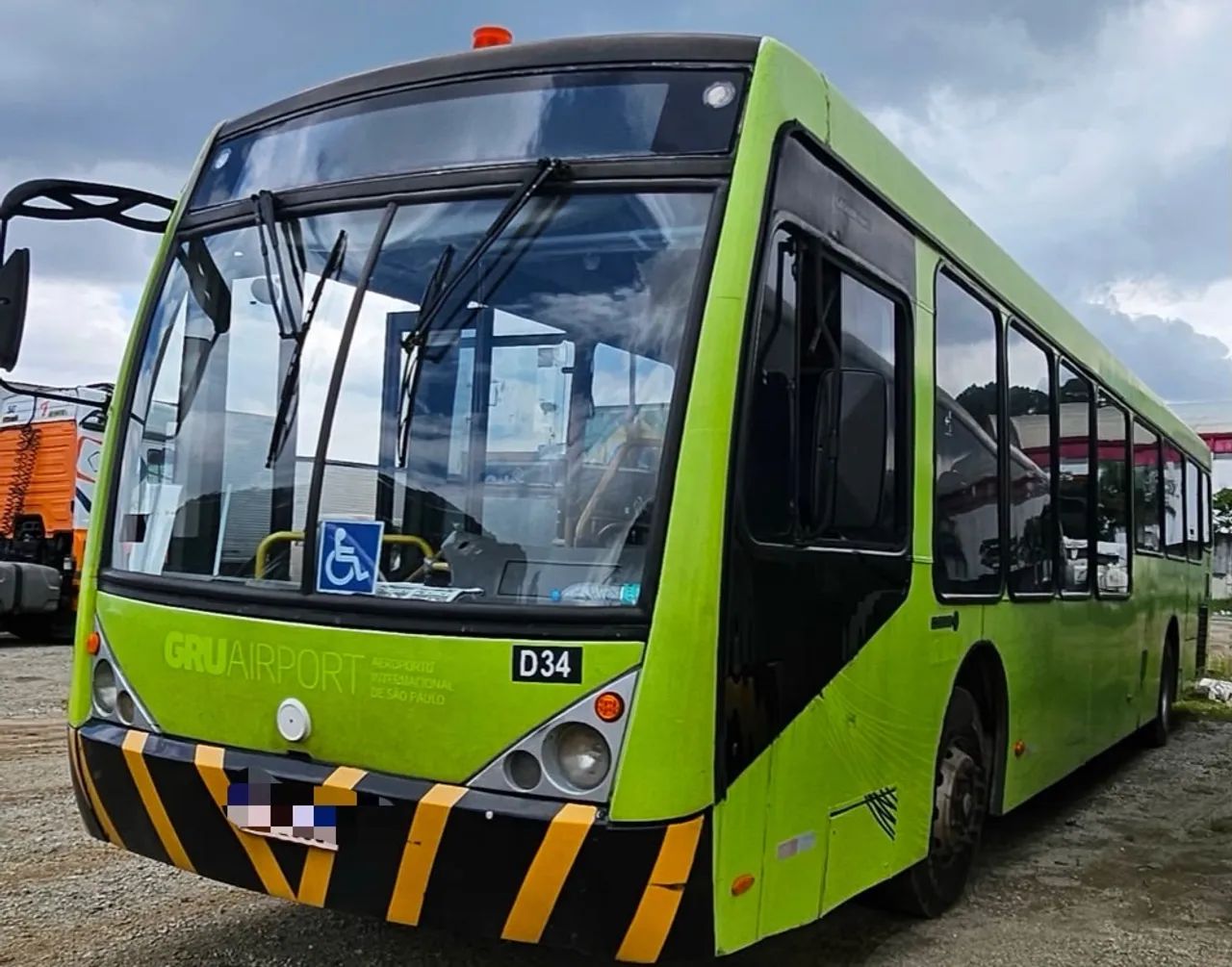 Ônibus Mercedes urbano 2010 com ar - Foto 4