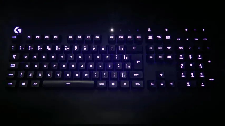 Teclado Gamer Logitech G213 - Foto 2
