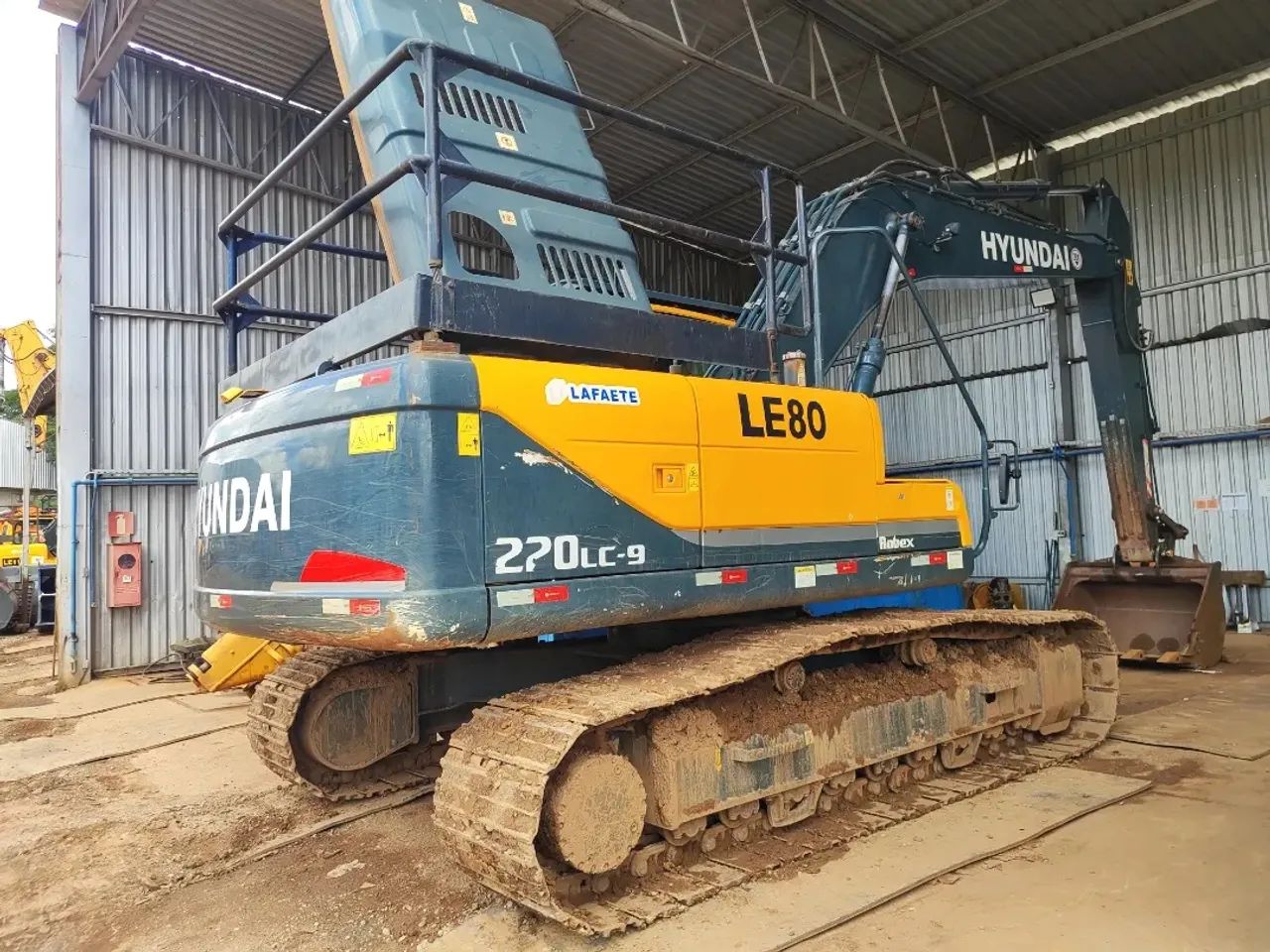 Escavadeira Hyundai R220 Lc-9 - Foto 2