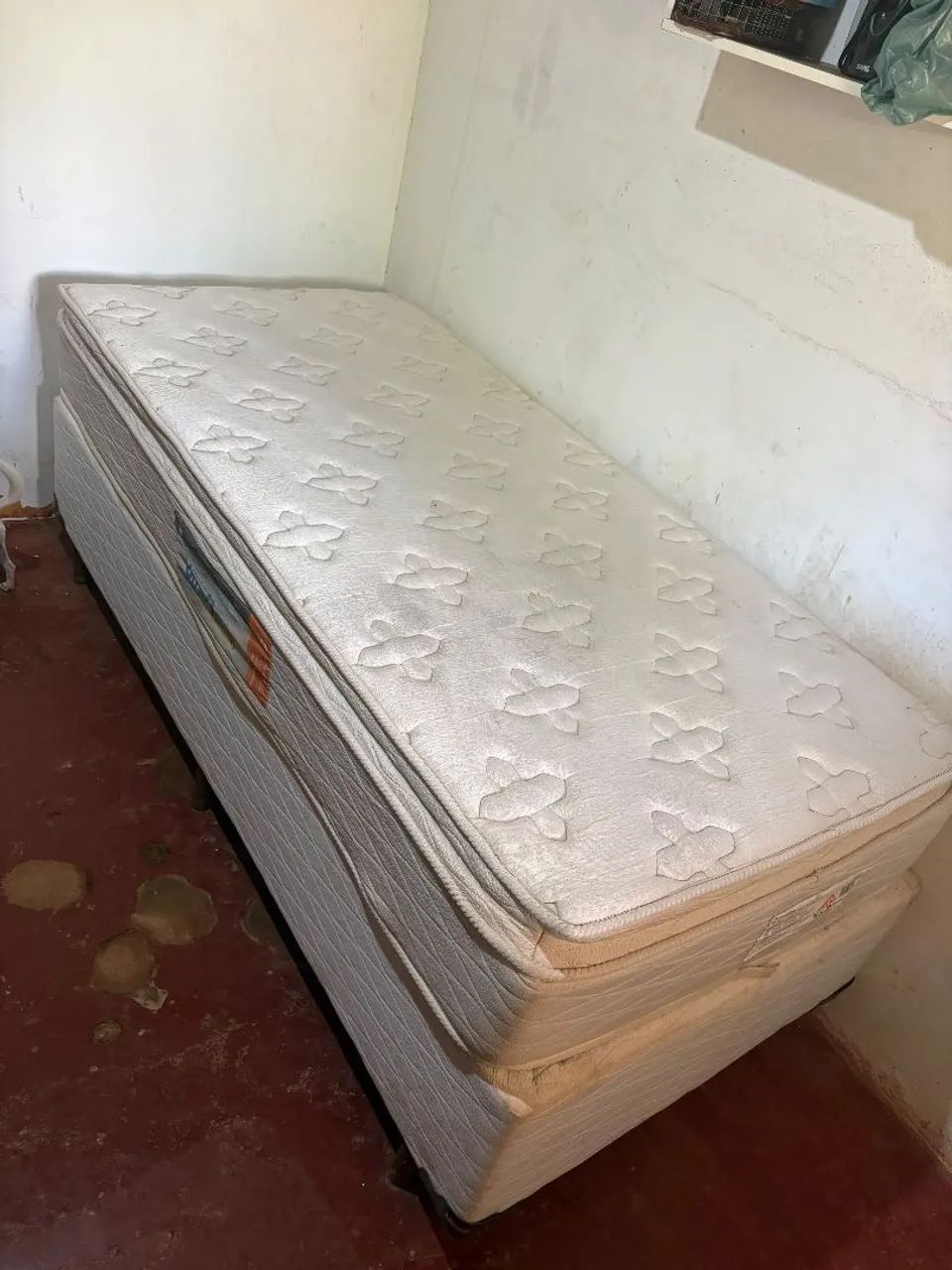Cama Box de solteiro