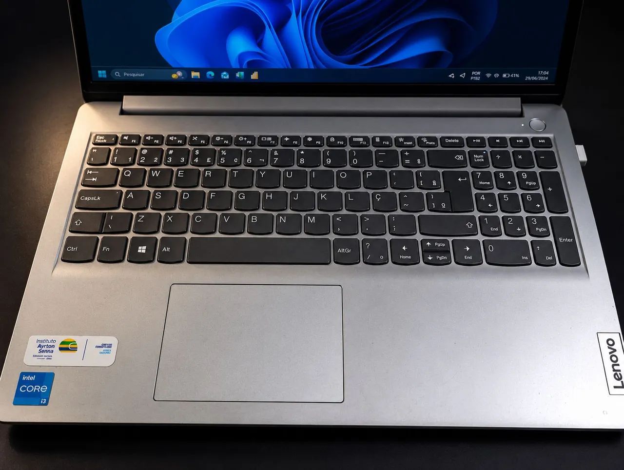 Vendo Notebook LeNovo - Foto 2