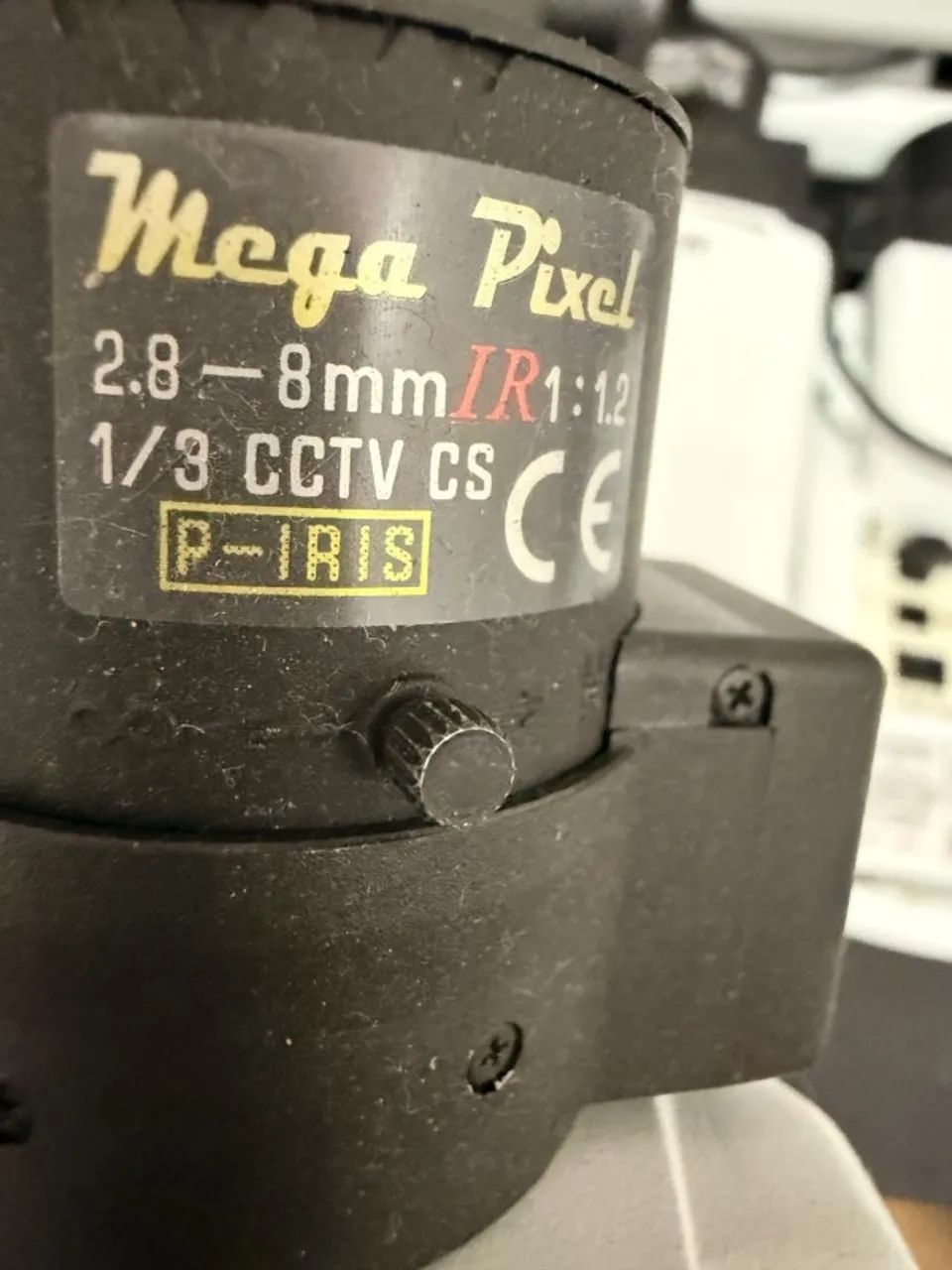 CAMERA IP AXIS P1357 usado execente  - Foto 3