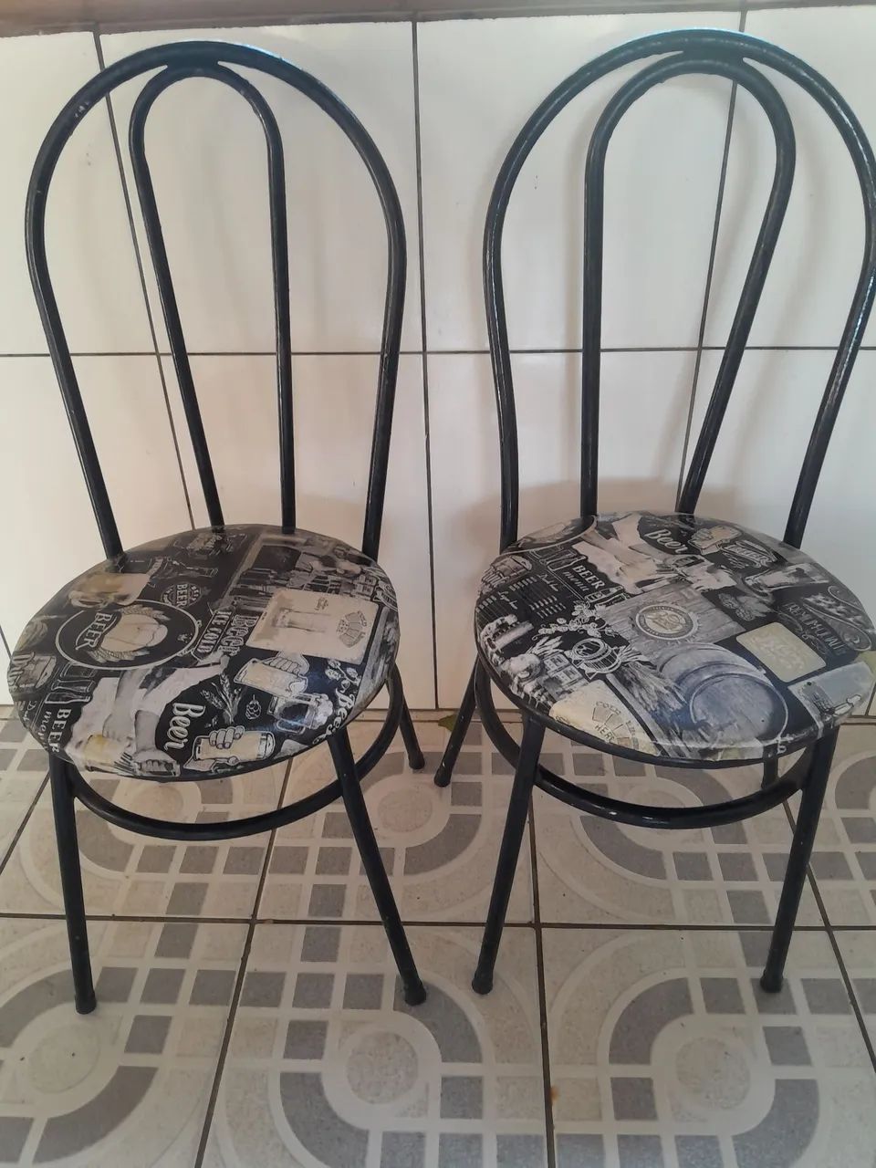 Vendo 2 cadeiras estilo gourmet/bar