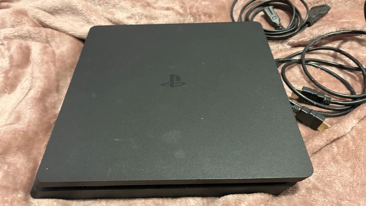 Ps4 slim 