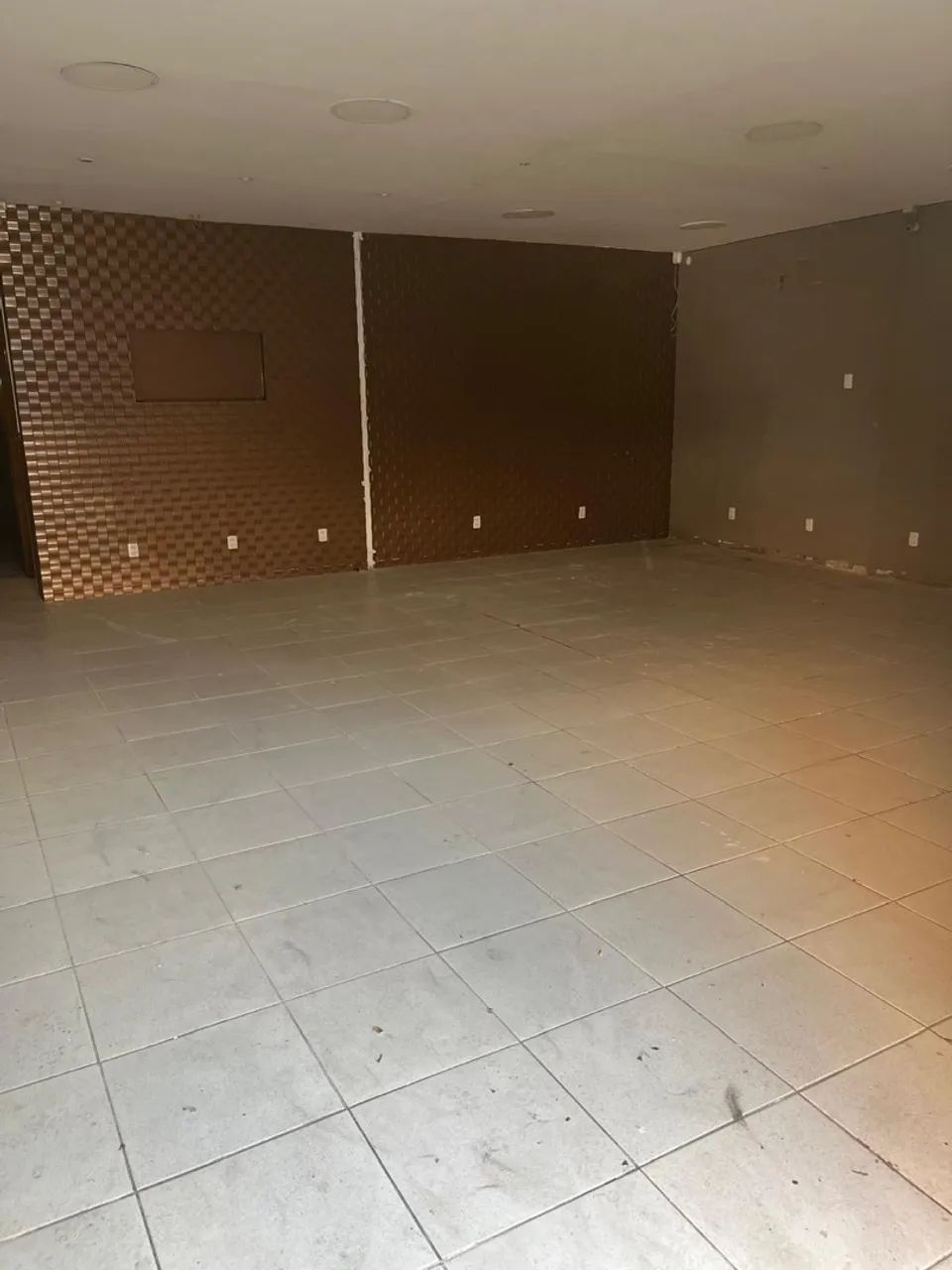 Loja - Bairro 25 de agosto próximo Carrefour 