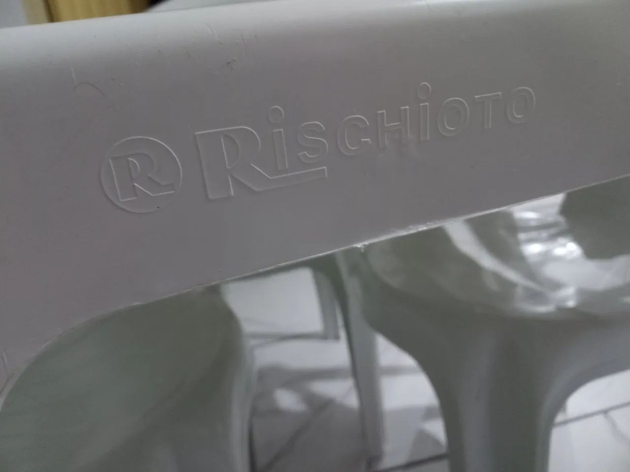 Conjunto de mesa e cadeiras (ganhe + uma cadeira) - Foto 2