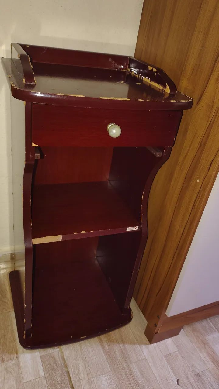Mesa de cabeceira/mesa de canto 