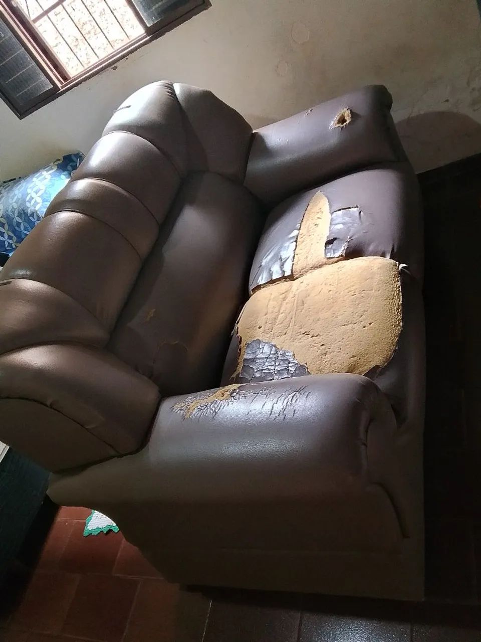 Two-Seater Sofa456503368206274561