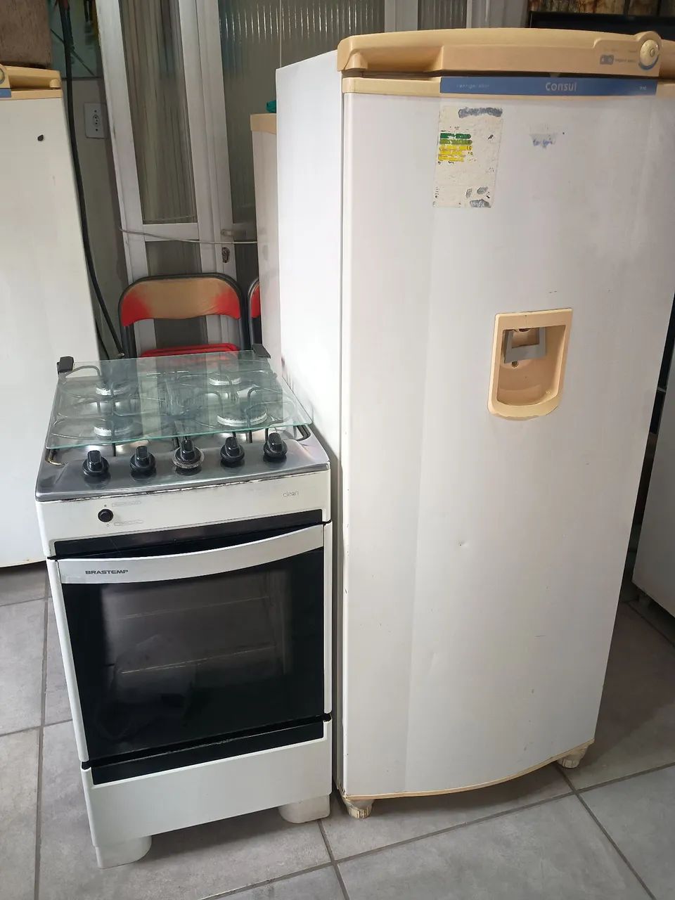 FOGÃO MAIS GELADEIRA 1150 COM ENTREGA FUNCIONANDO PERFEITAMENTE  - Foto 2