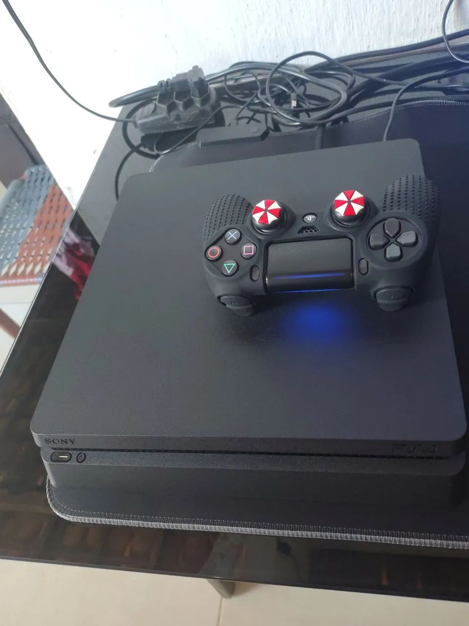 Playstation 4 Slim 1TB Desbloqueado - Foto 2