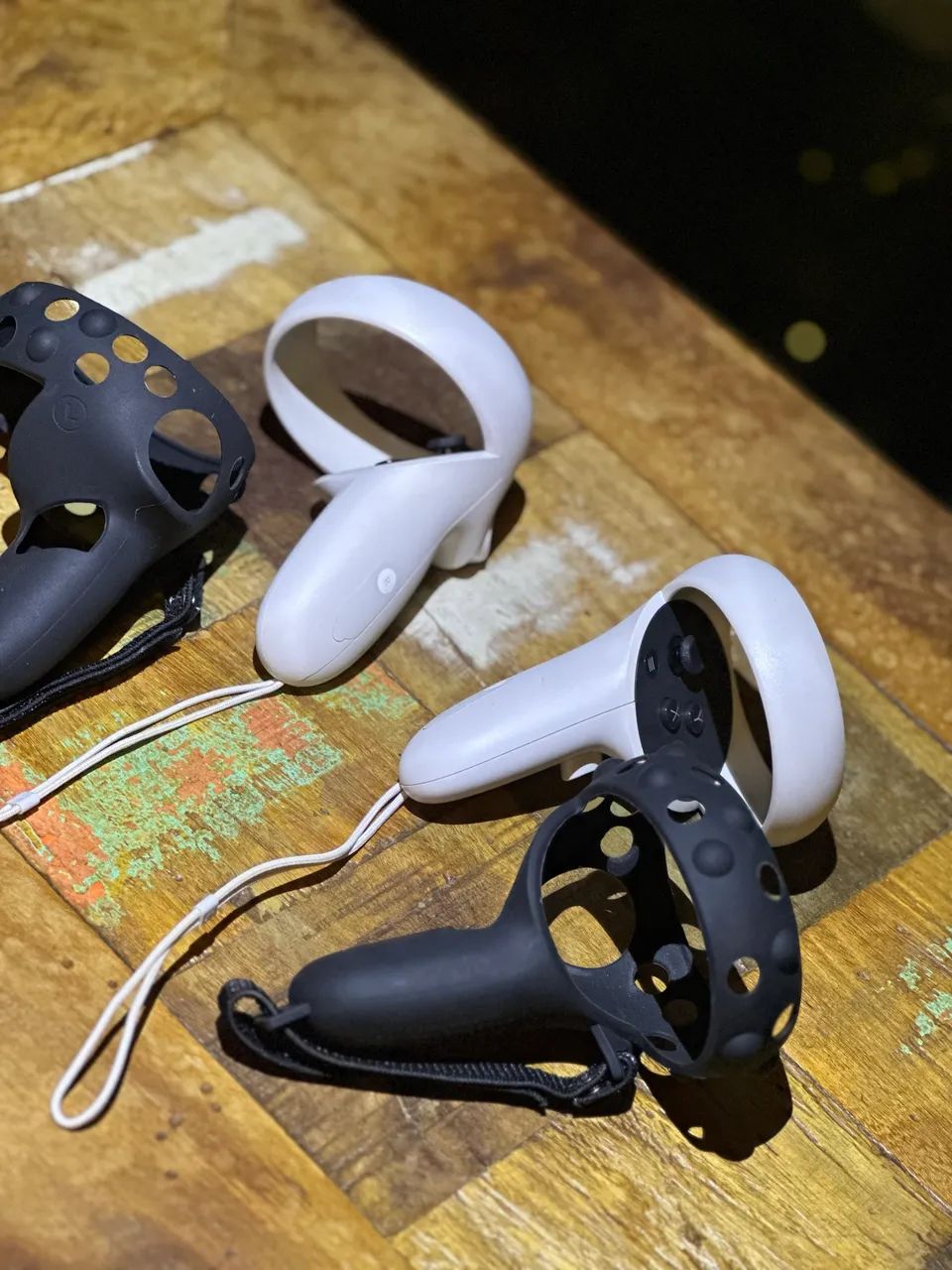 Meta Quest 2 64GB + BOBOVR M2 + Acessórios + Caixas - Consoles de