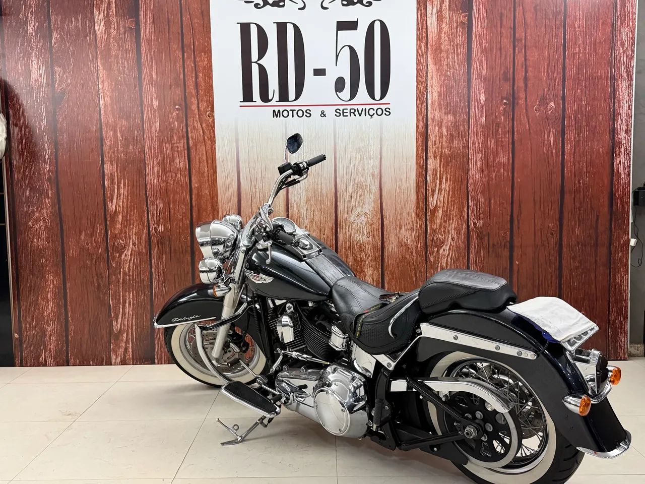 Softail Deluxe Flstn 2014 - 1492804584 | OLX
