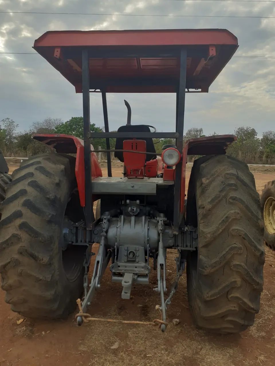 Trator Massey Ferguson 95x - Foto 2