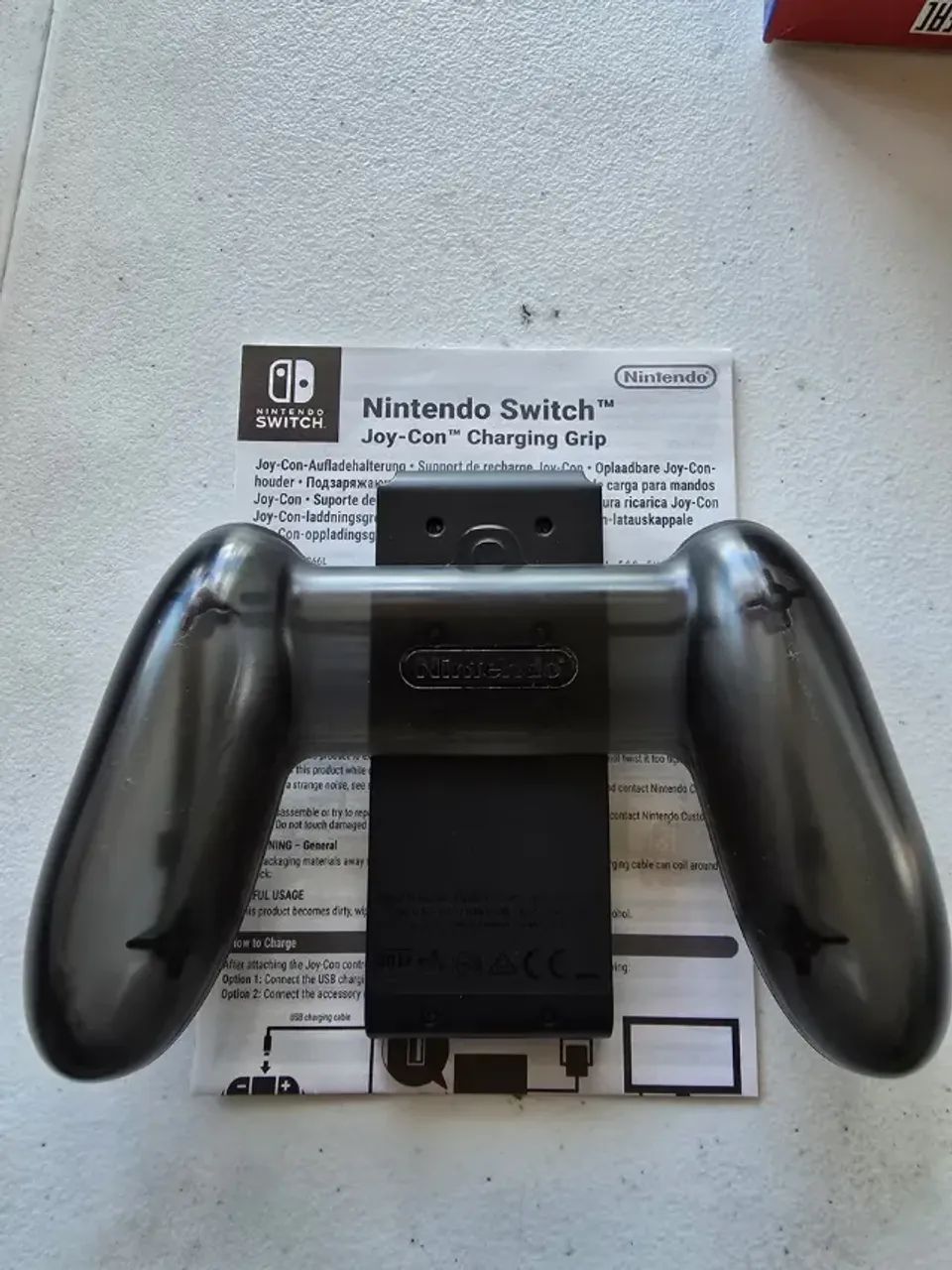 Joy-con Charging Grip Nintendo Switch Original - Foto 4