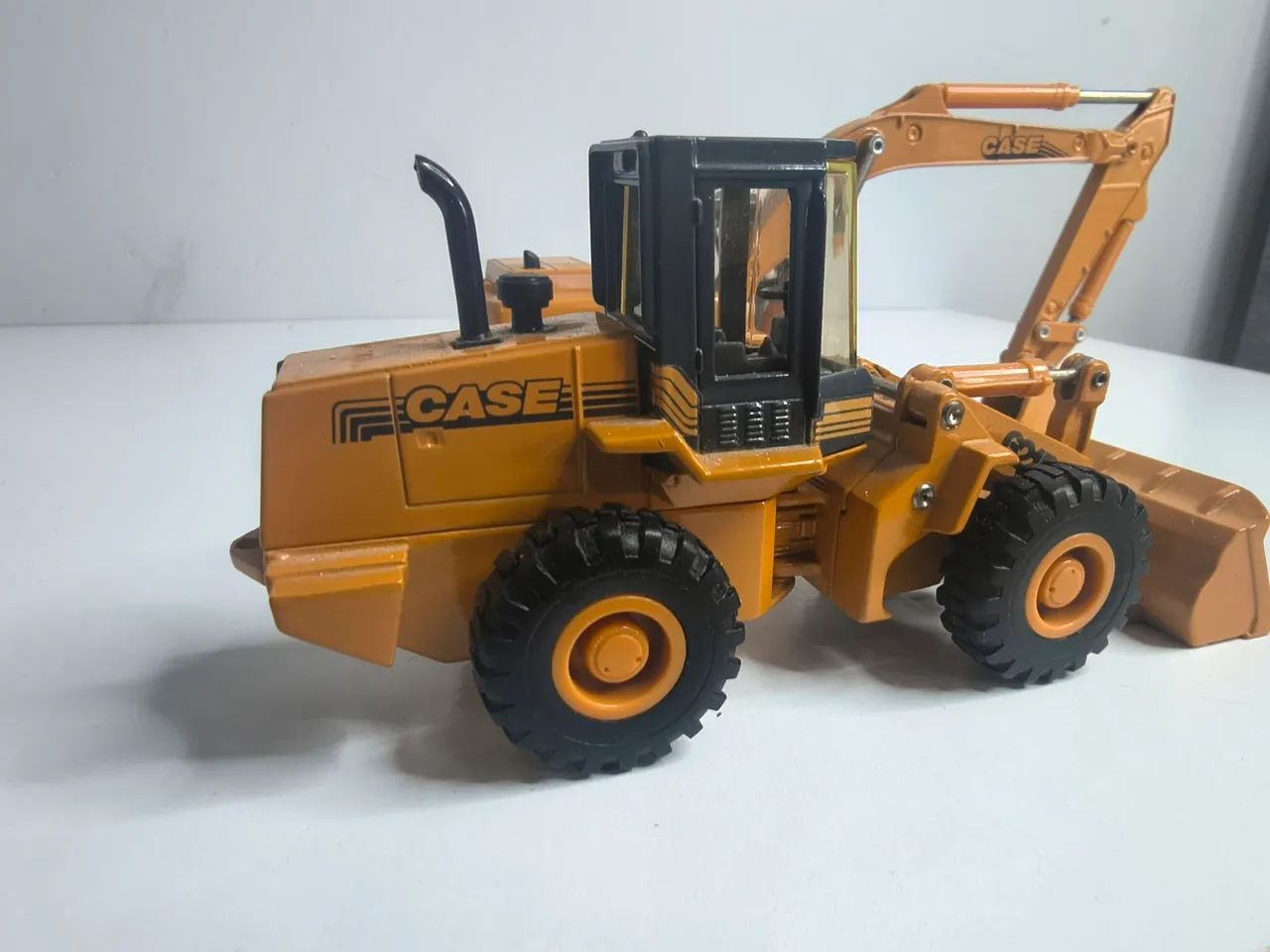 Miniatura Case Construção Pá e Escavadeira 1/50 - Foto 2