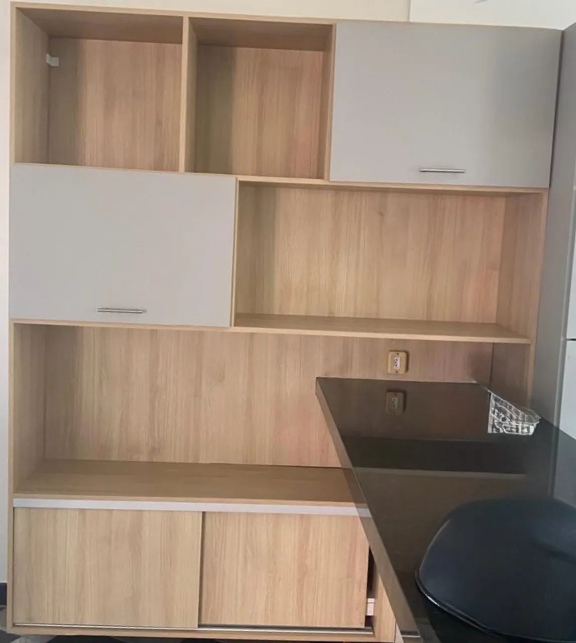 Vendo móvel em MDF para cozinha/sala de jantar 