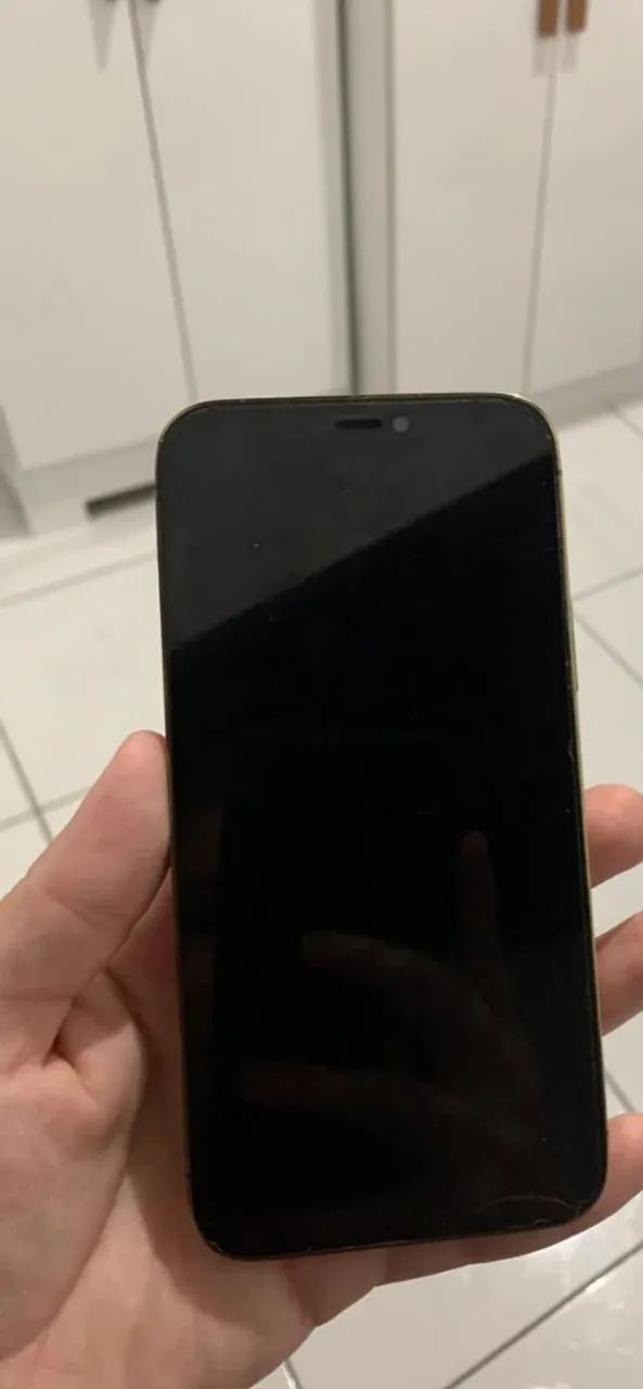 iPhone semi-novo 12 pro 